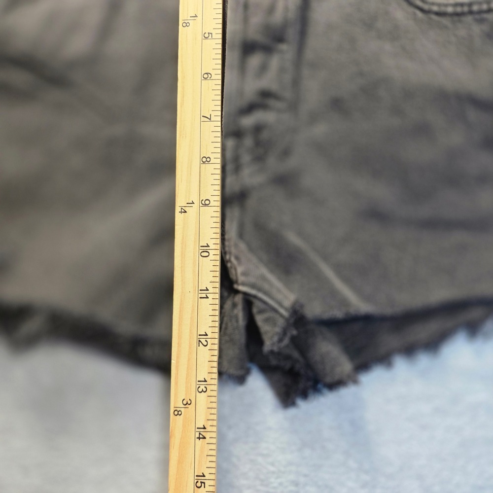 Levis‎ 501 Original High Waist Cut Off Denim Shorts Washed Black Gray Button Fly - Picture 7 of 9